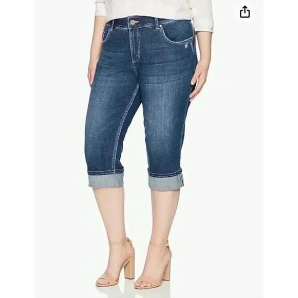 NEW Lee One True Fit Capri Embroidered Pockets Capri Length Jeans Women’s 18W - Picture 1 of 12